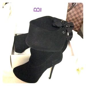 Black Suede boots (BAKERS)